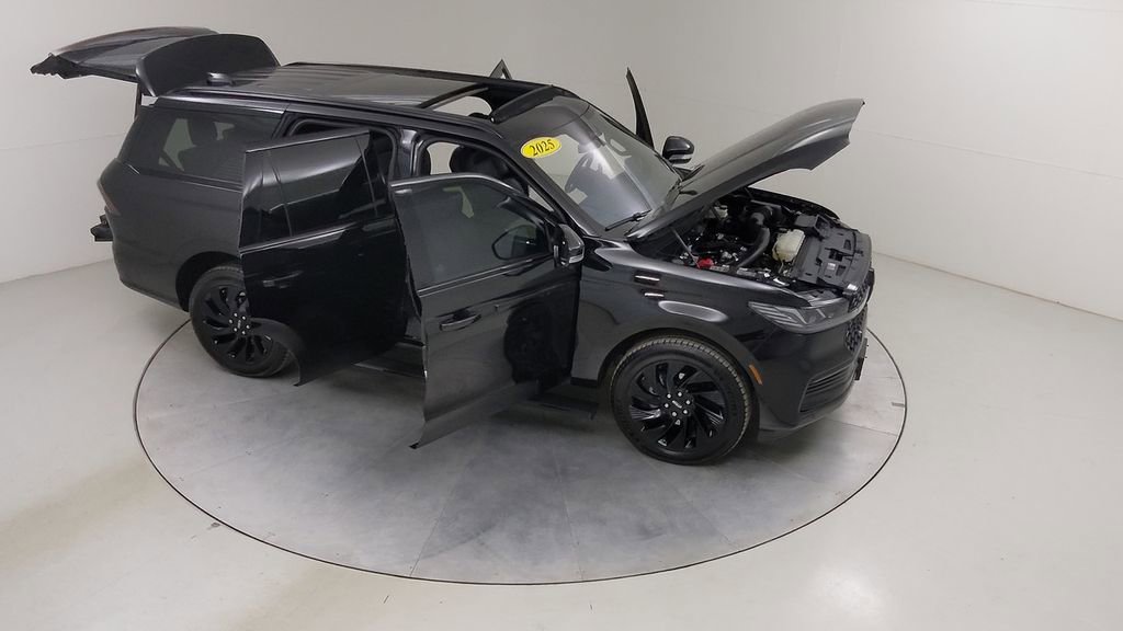 Used 2025 Lincoln Navigator Reserve w/ Jet Appearance Package image 53