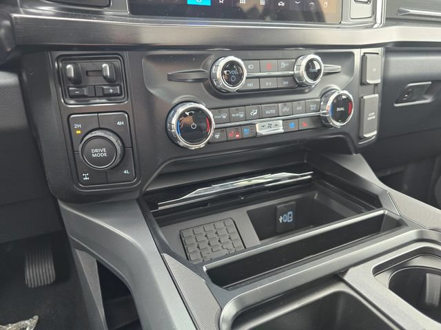 New 2026 Ford F250 Lariat w/ Black Appearance Package AWD/4WD image 30