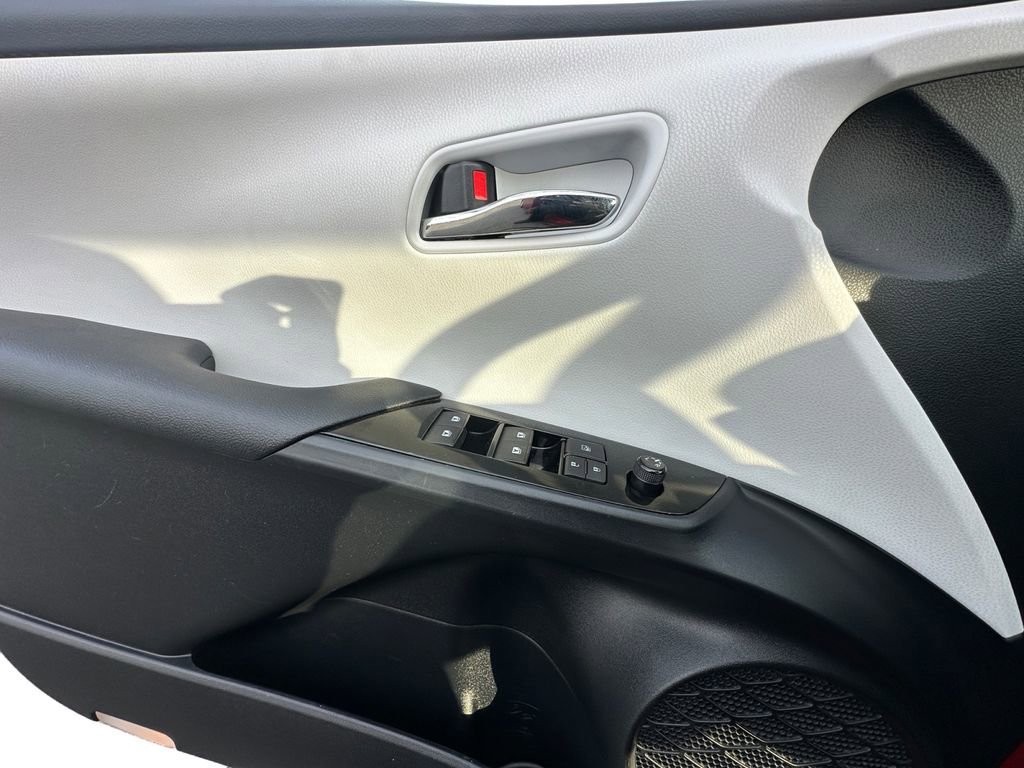Used 2016 Toyota Prius Four w/ Advanced Technology Package image 11