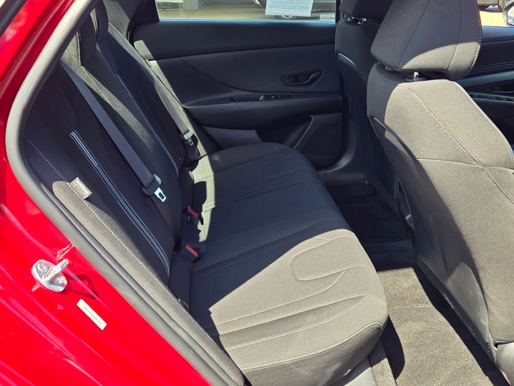 Used 2025 Hyundai Elantra Sport w/ Cargo Package FWD image 10