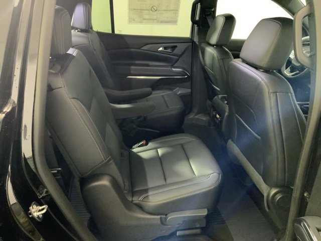 New 2026 Chevrolet Traverse LT w/ Midnight/Sport Edition image 17