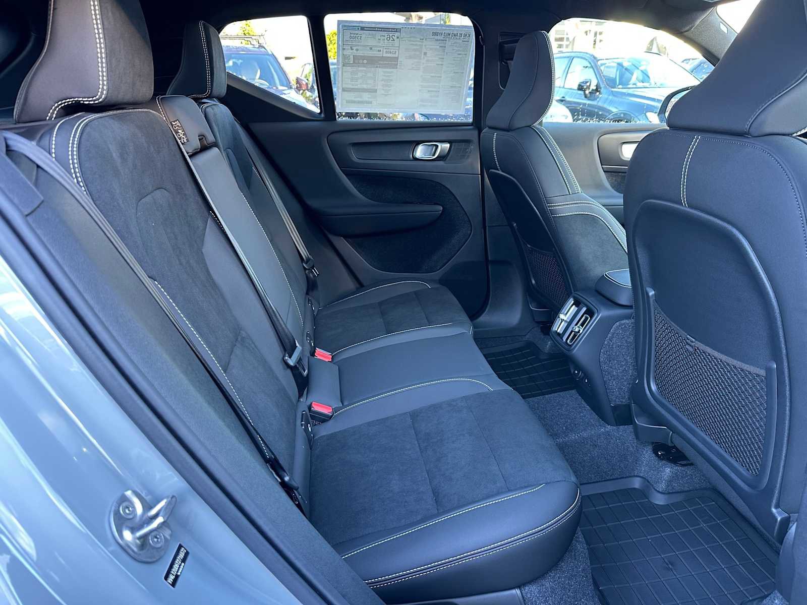 New 2026 Volvo XC40 B5 Ultra w/ Climate Package image 12