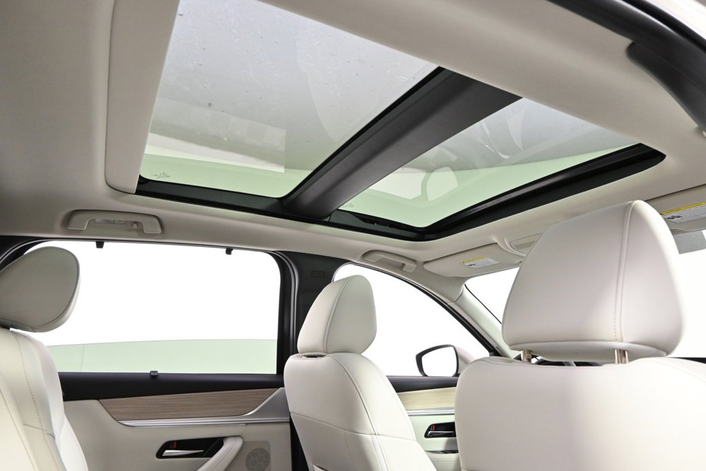 New 2026 MAZDA CX-90 Plug-In Hybrid w/ Premium Plus image 17