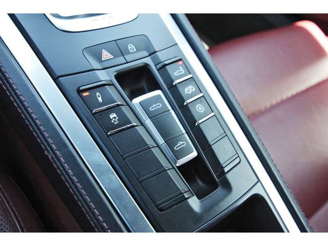 Used 2022 Porsche 718 Boxster image 22