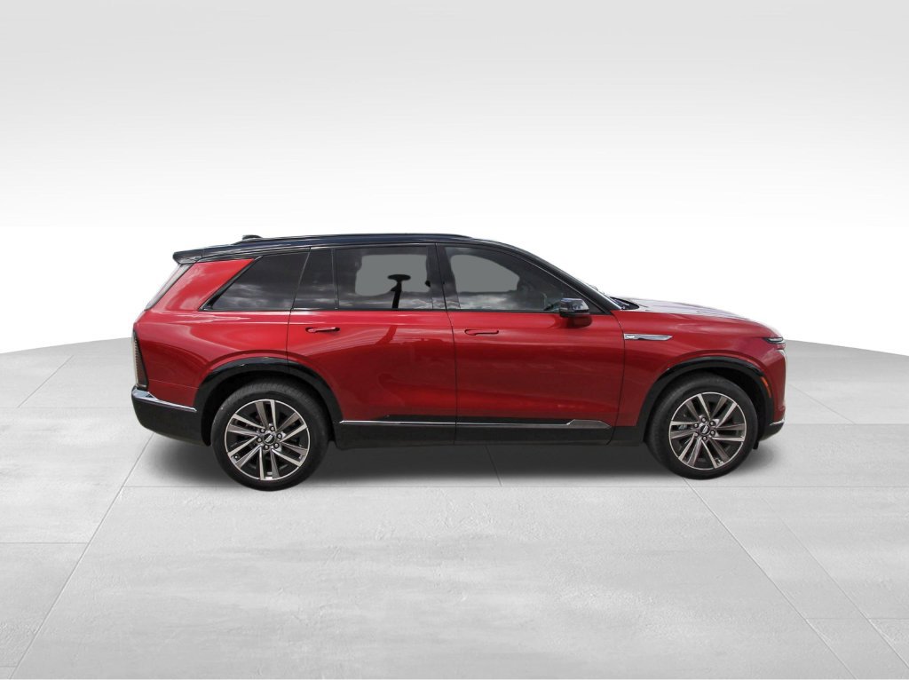 New 2027 Cadillac Vistiq Sport w/ LPO, Floor Liner Package AWD/4WD image 5