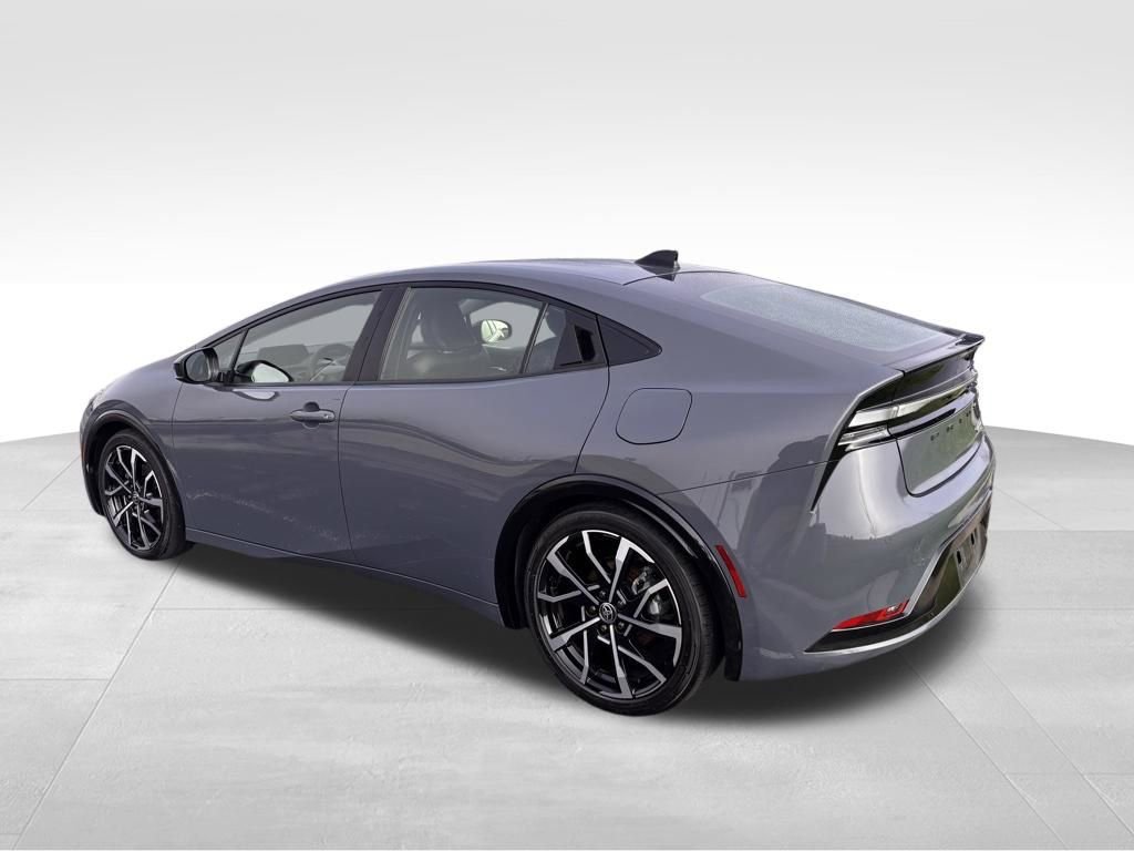 Used 2026 Toyota Prius Plug-In Hybrid image 4