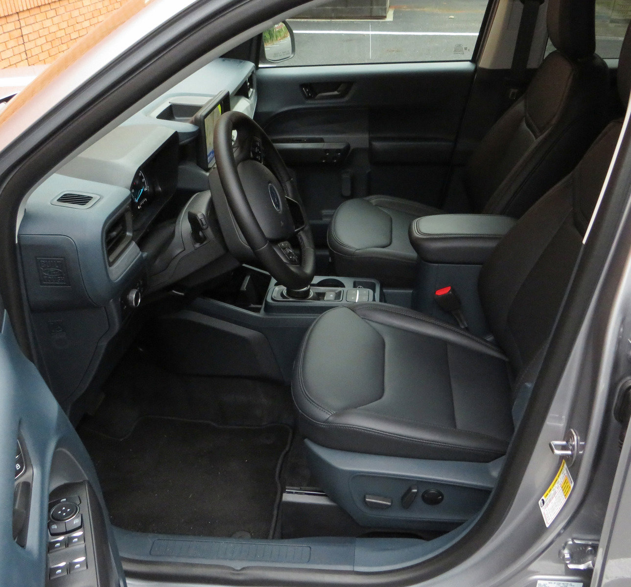 New 2024 Ford Maverick Lariat w/ Black Appearance Package image 11