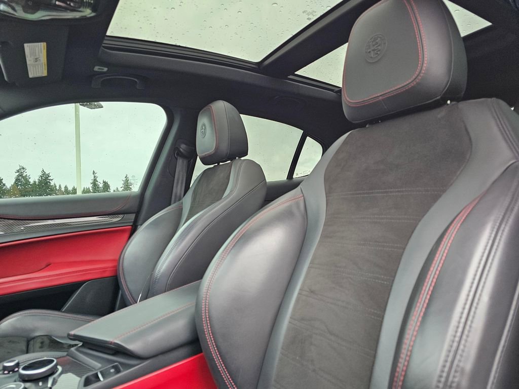 Used 2019 Alfa Romeo Stelvio Quadrifoglio image 25