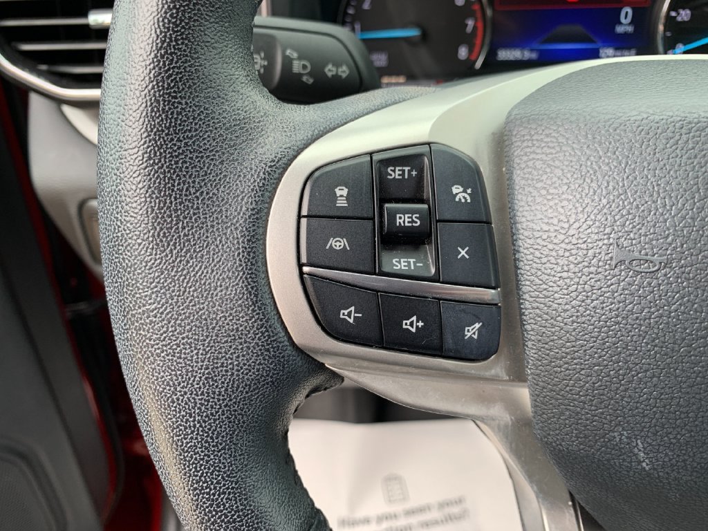 Used 2023 Ford Explorer XLT w/ Equipment Group 202A AWD/4WD image 29