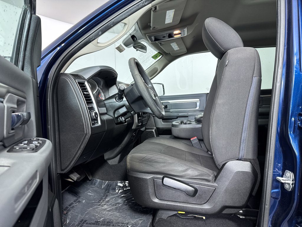 Used 2020 RAM 1500 Warlock AWD/4WD image 7