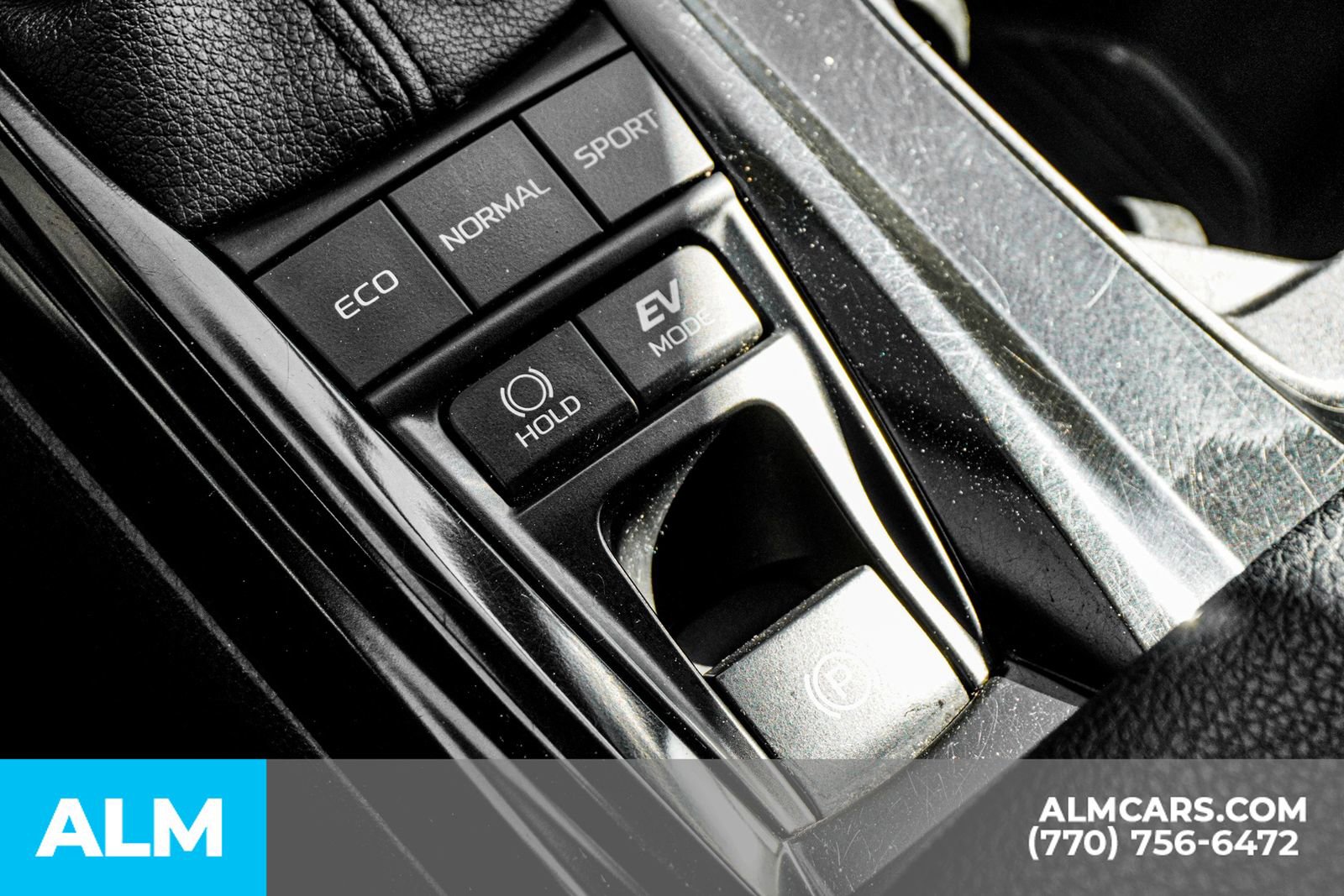 Used 2025 Toyota Camry SE image 45