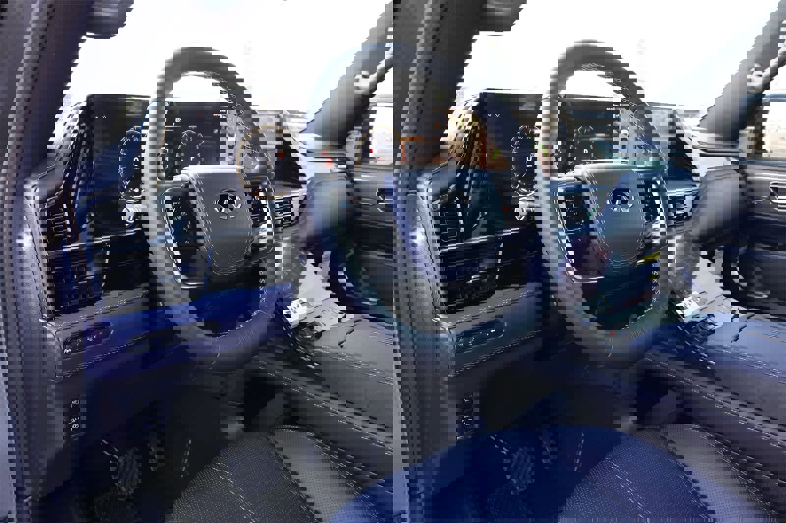 New 2026 INFINITI QX80 4WD image 16