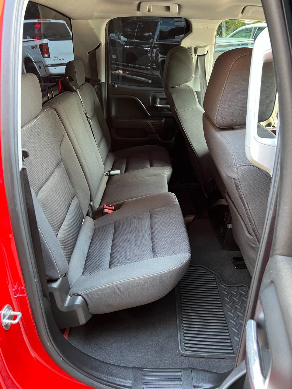 Used 2019 GMC Sierra 1500 SLE image 17