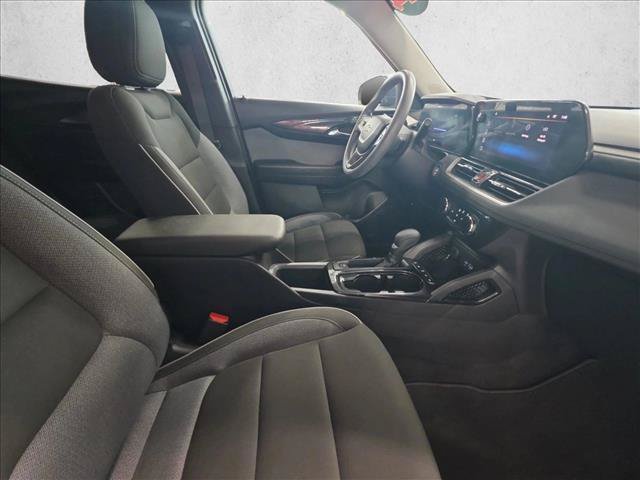 Used 2024 Chevrolet TrailBlazer LT w/ Driver Confidence Package AWD/4WD image 19