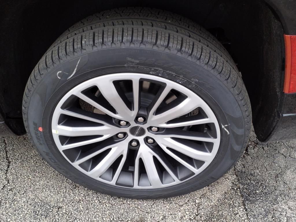 New 2024 Jeep Grand Wagoneer Series III image 5