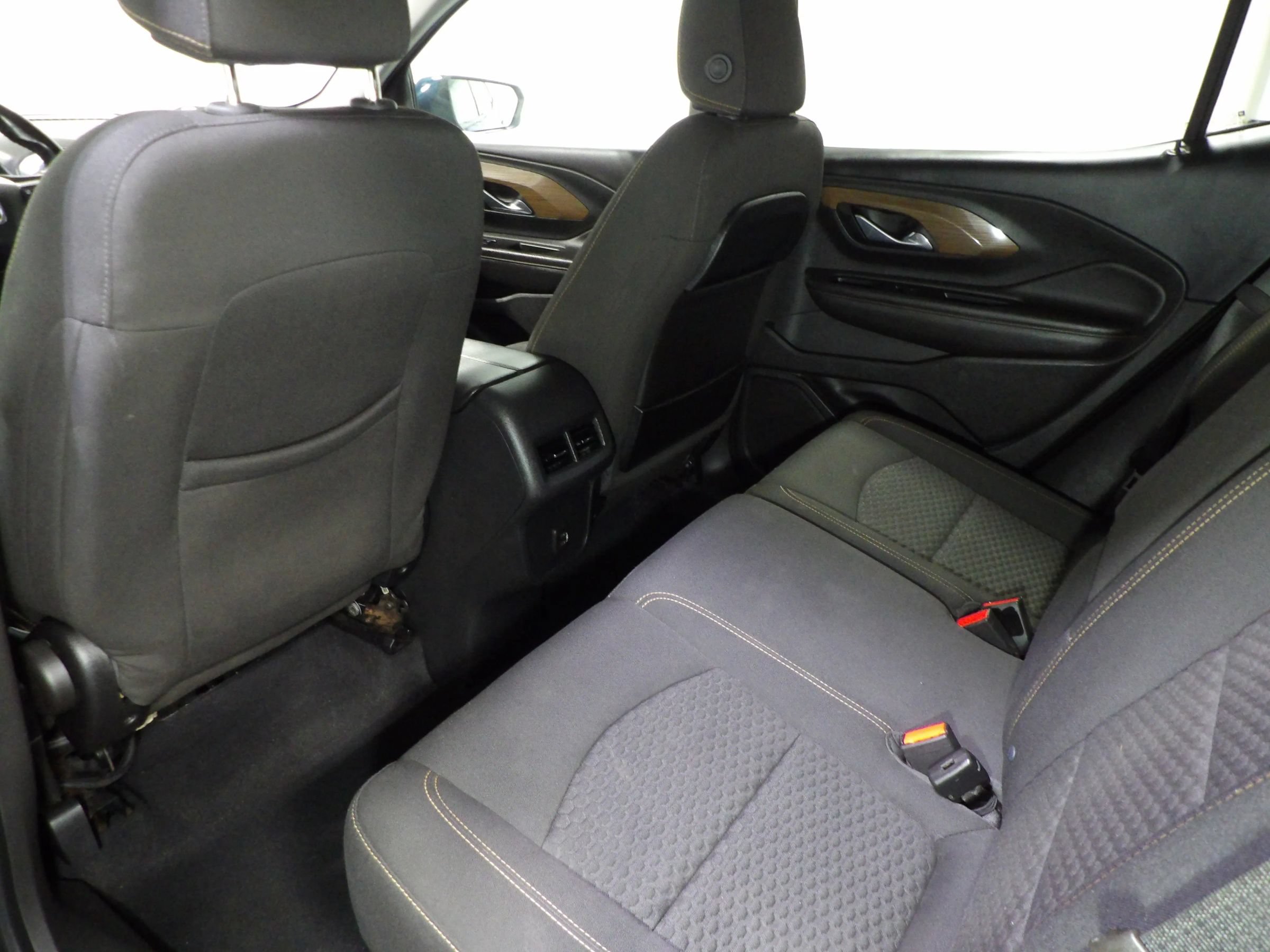 Used 2020 GMC Terrain SLE FWD image 10