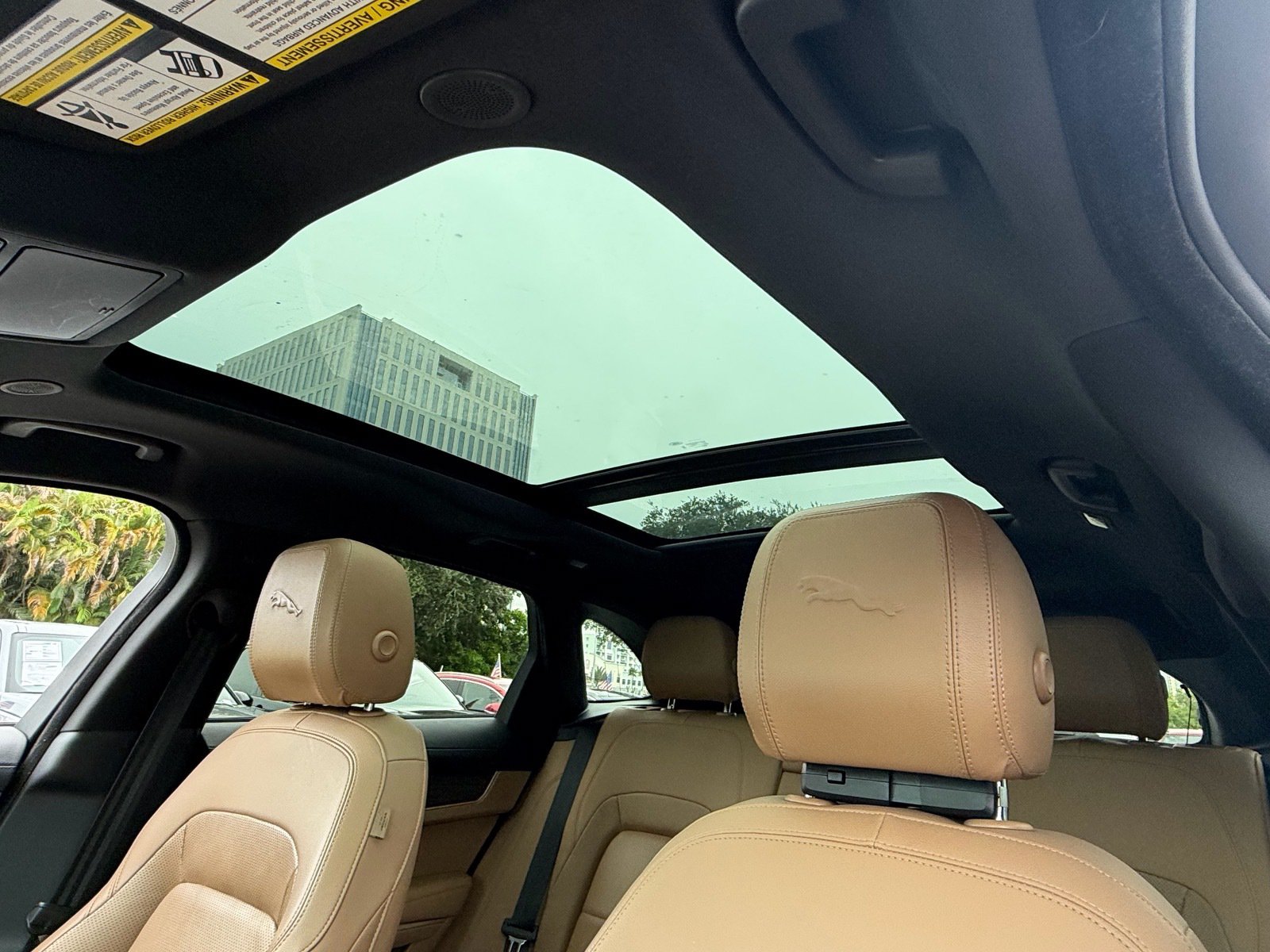 Used 2023 Jaguar F-PACE S AWD/4WD image 19