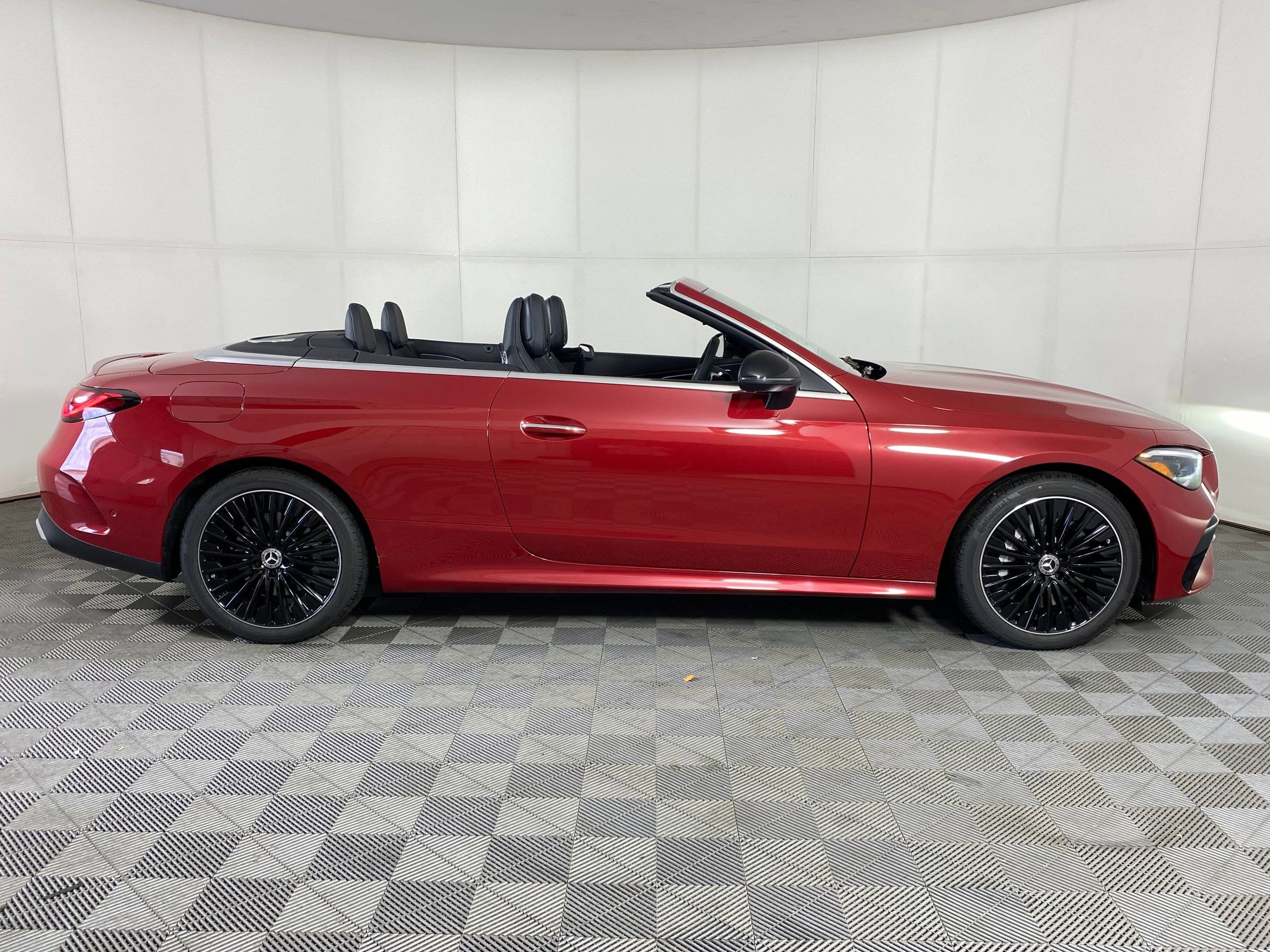 New 2026 Mercedes-Benz CLE 450 4MATIC Cabriolet image 7