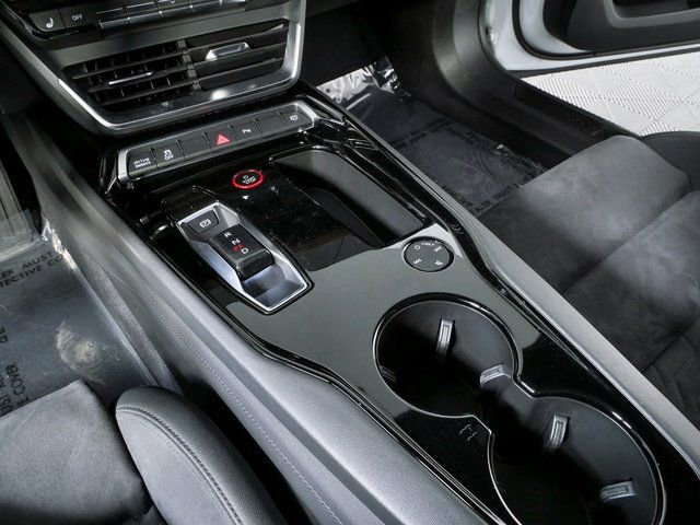Used 2023 Audi e-tron GT Premium Plus image 18