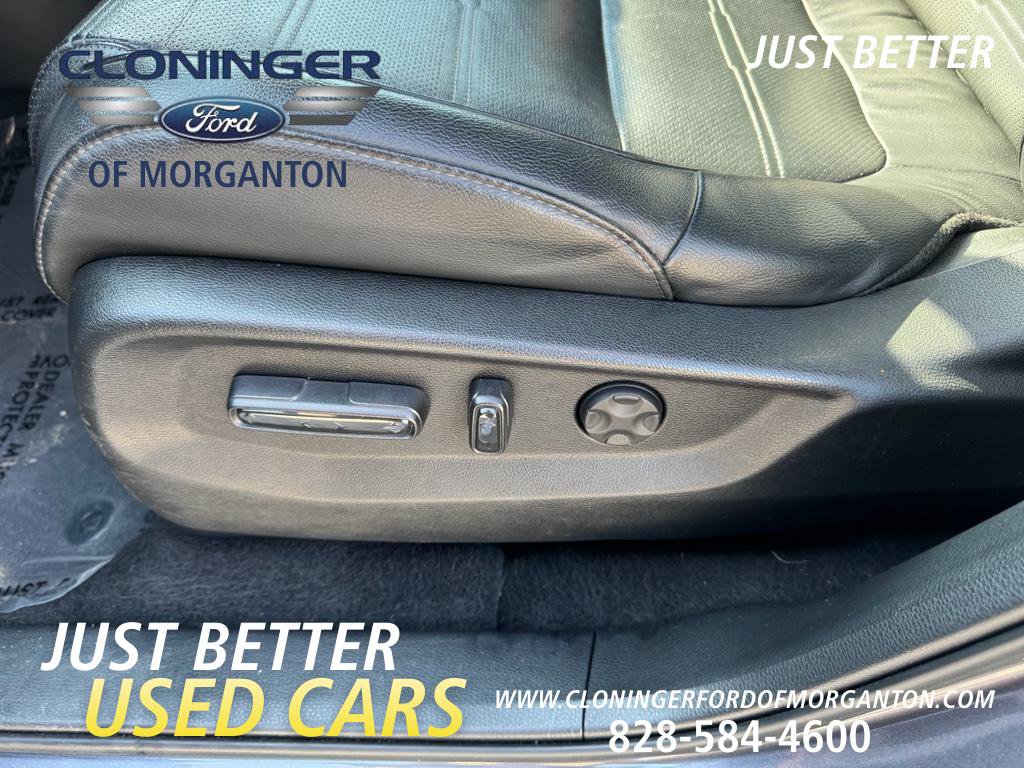 Used 2020 Honda CR-V Touring image 23