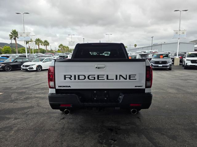 Used 2024 Honda Ridgeline Sport image 11
