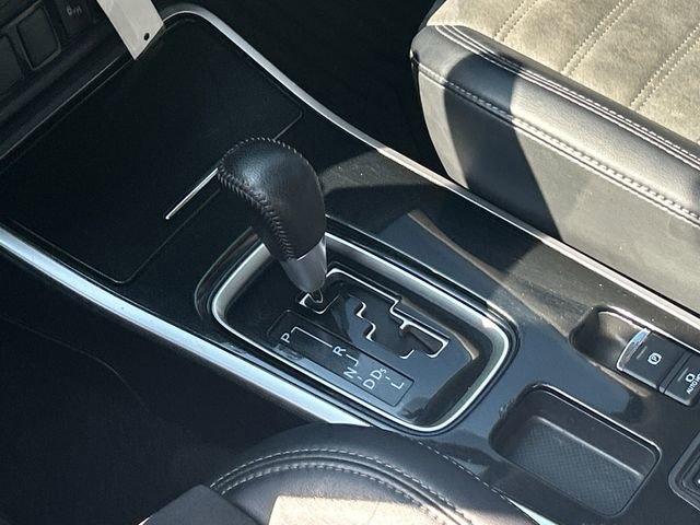 Used 2019 Mitsubishi Outlander SE image 24