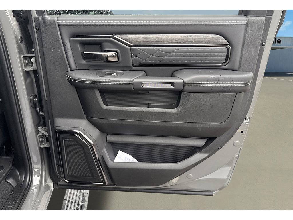 New 2026 RAM 2500 Limited image 24