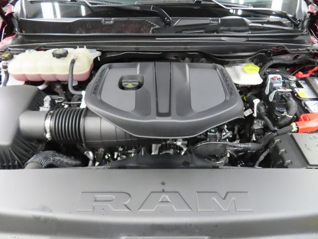Used 2025 RAM 1500 Big Horn AWD/4WD image 28