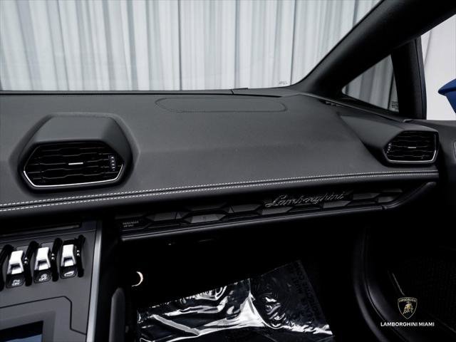 Used 2023 Lamborghini Huracan EVO RWD image 35