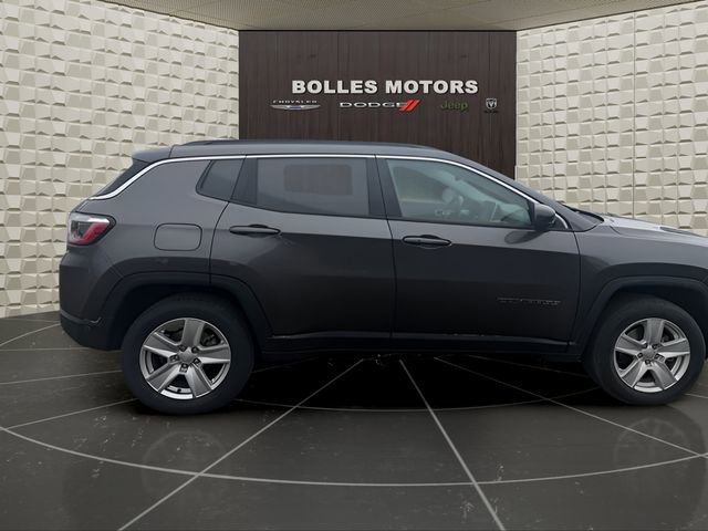 Certified 2022 Jeep Compass Latitude w/ Sun and Sound Group image 2