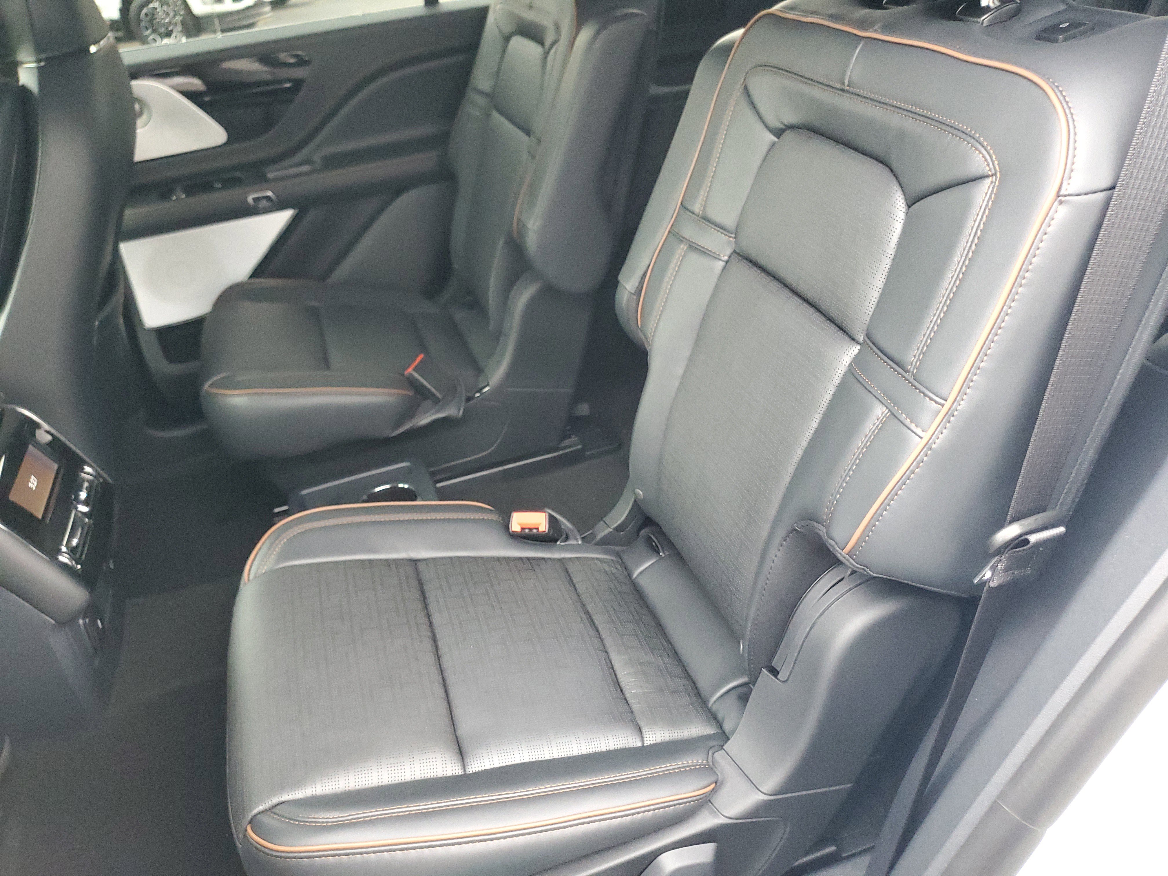 New 2026 Lincoln Aviator Black Label AWD/4WD image 26