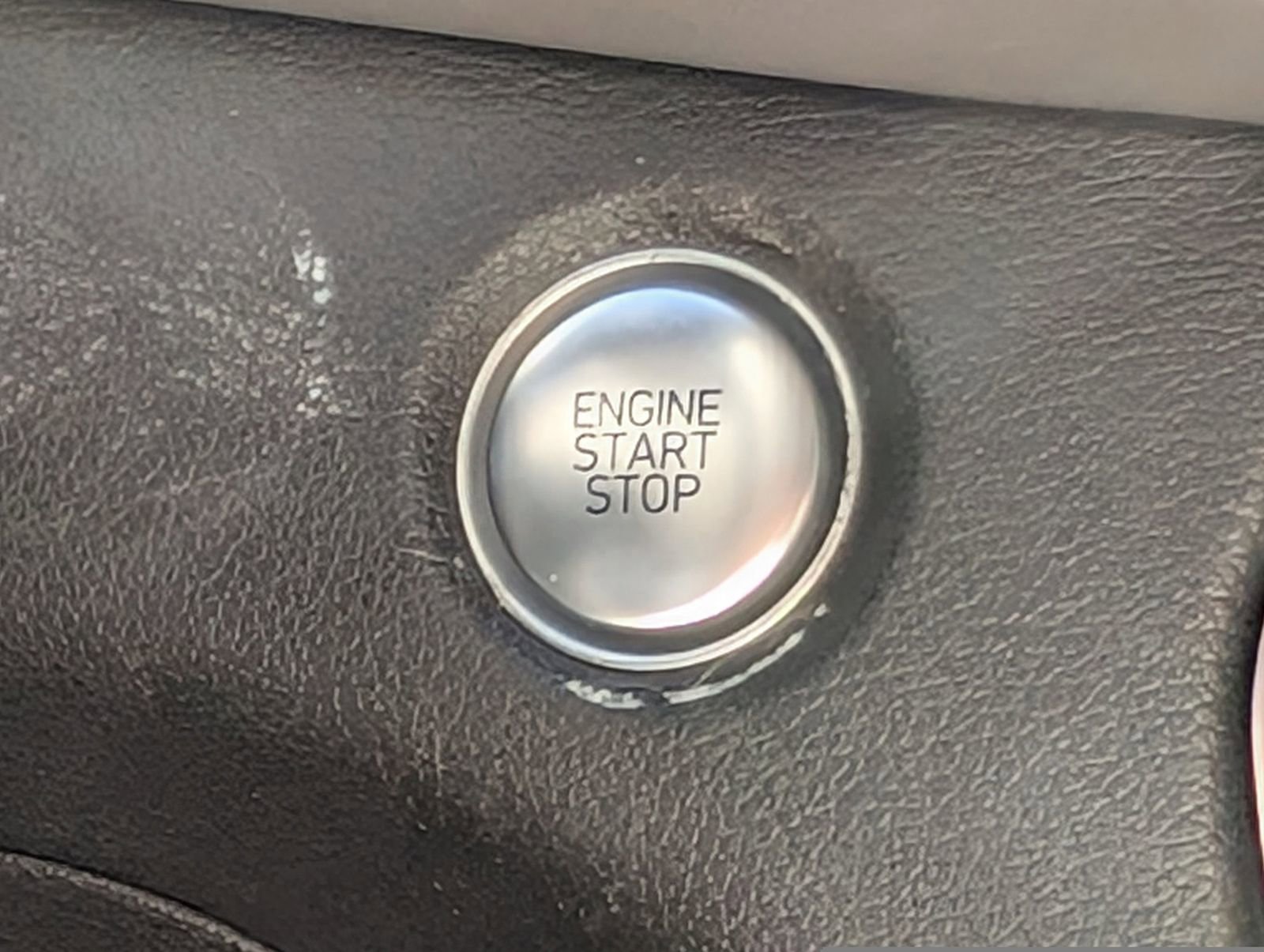 Used 2020 Hyundai Santa Fe SEL image 22