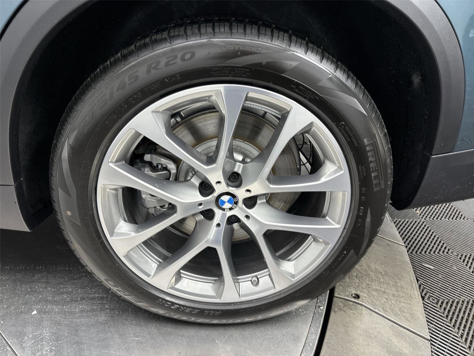 New 2026 BMW X5 xDrive50e w/ Climate Comfort Package image 27