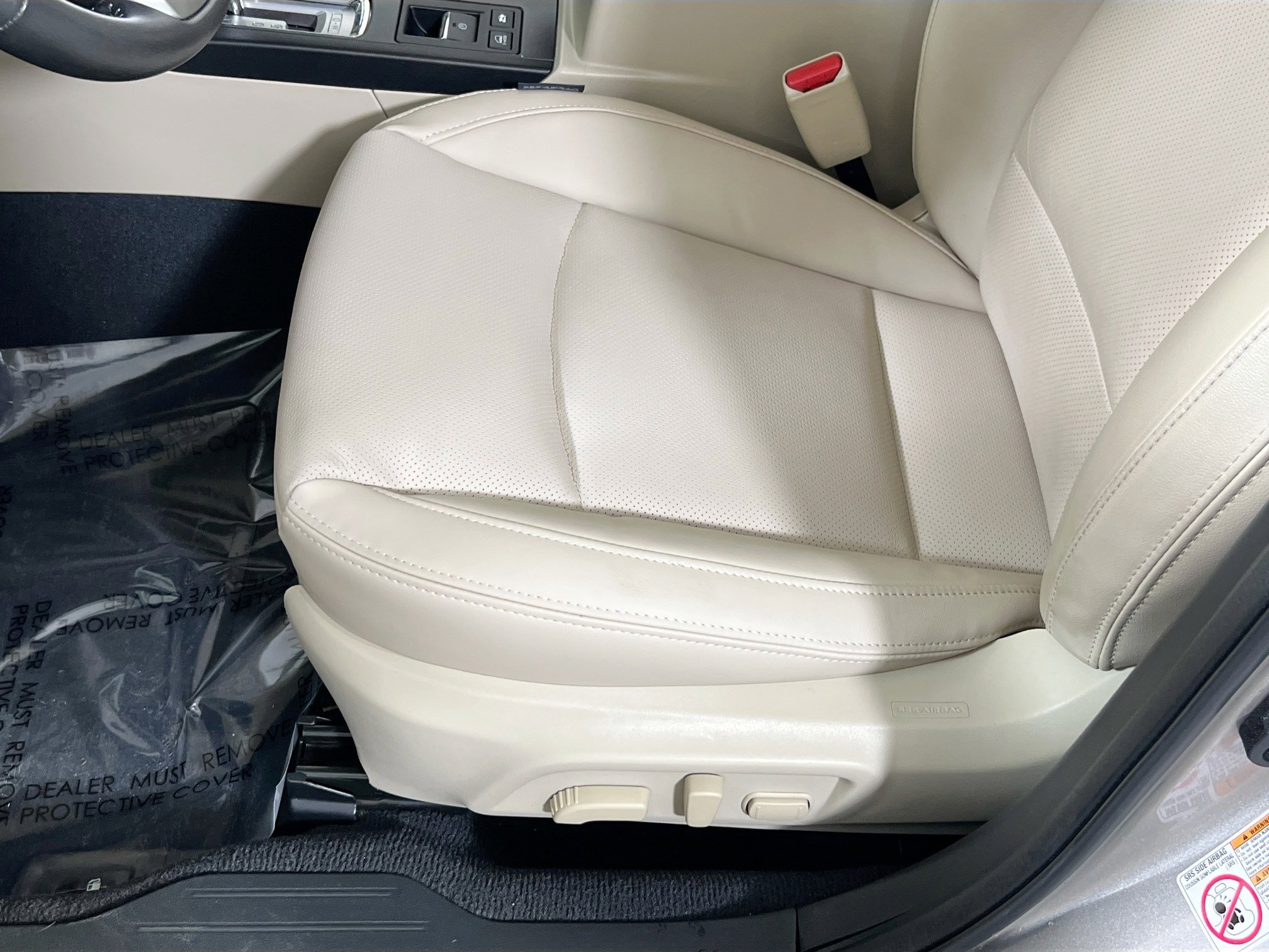 Used 2017 Subaru Outback 2.5i Limited image 18