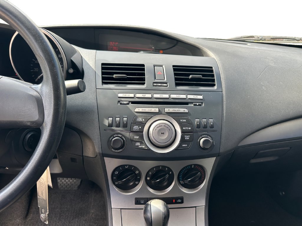 Used 2010 MAZDA MAZDA3 i Sport FWD image 16
