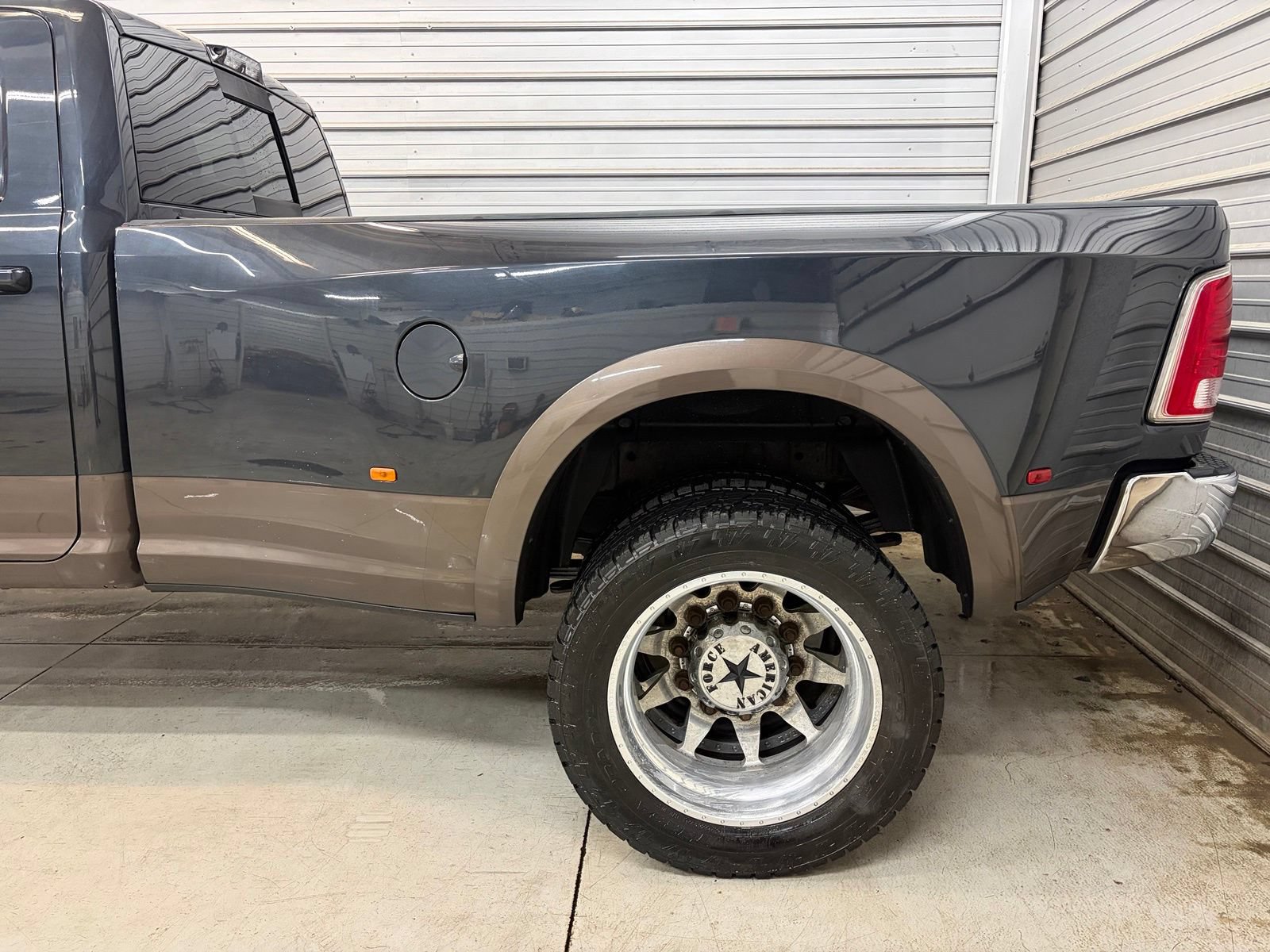 Used 2017 RAM 3500 Laramie AWD/4WD image 5