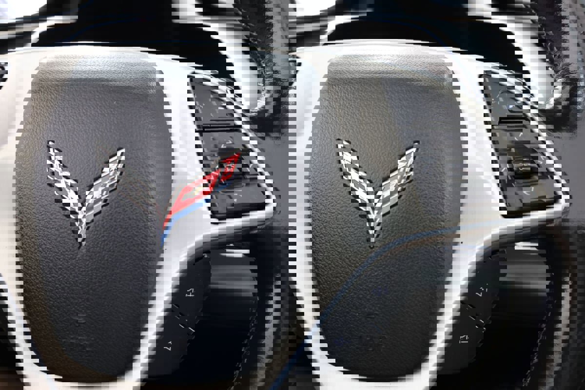 Used 2015 Chevrolet Corvette Stingray Coupe w/ 2LT Preferred Equipment Group image 26