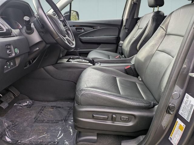 Used 2021 Honda Pilot Touring image 12