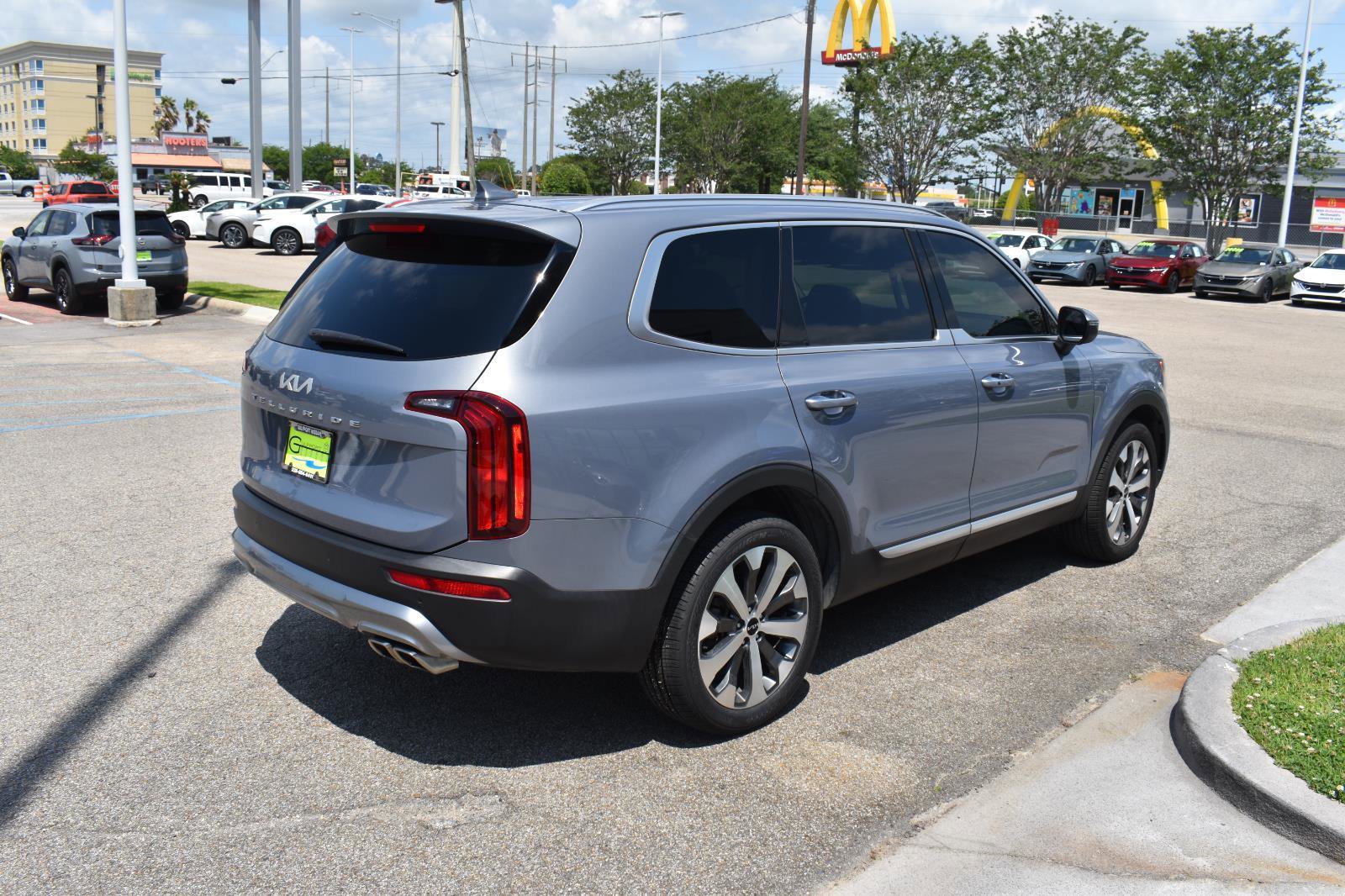 Used 2022 Kia Telluride S FWD image 11
