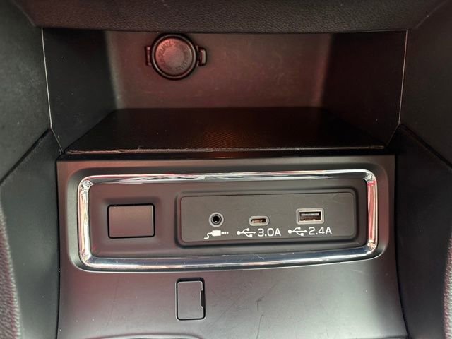 Used 2023 Subaru Ascent Limited image 22