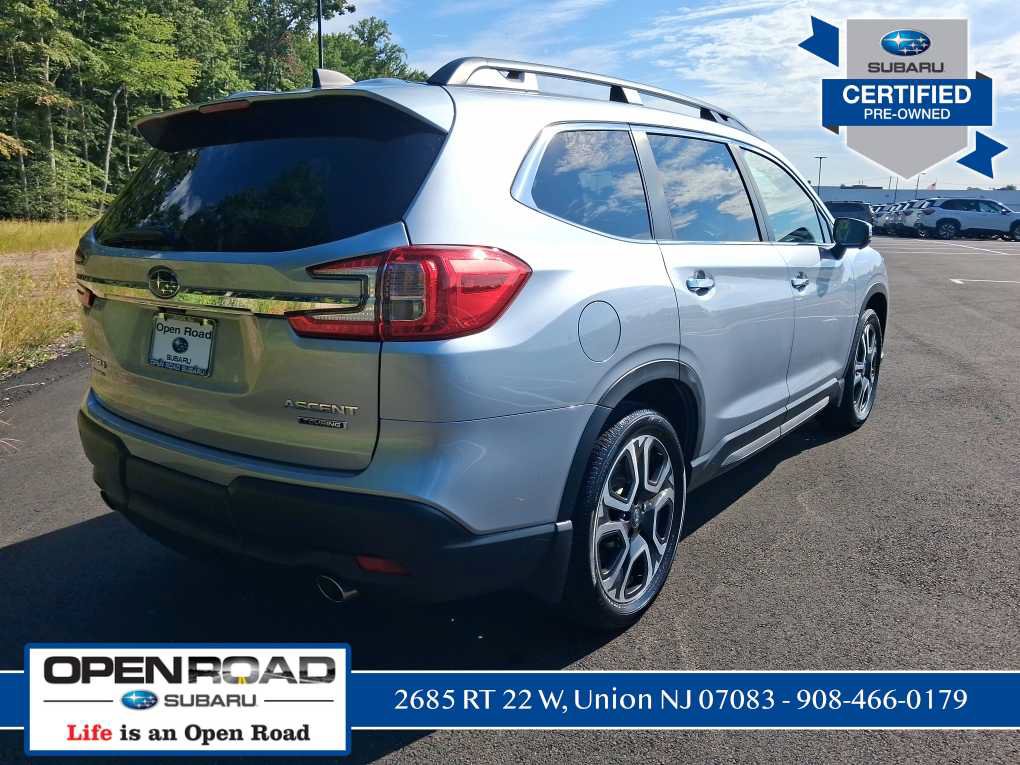 Used 2023 Subaru Ascent Touring AWD/4WD image 3