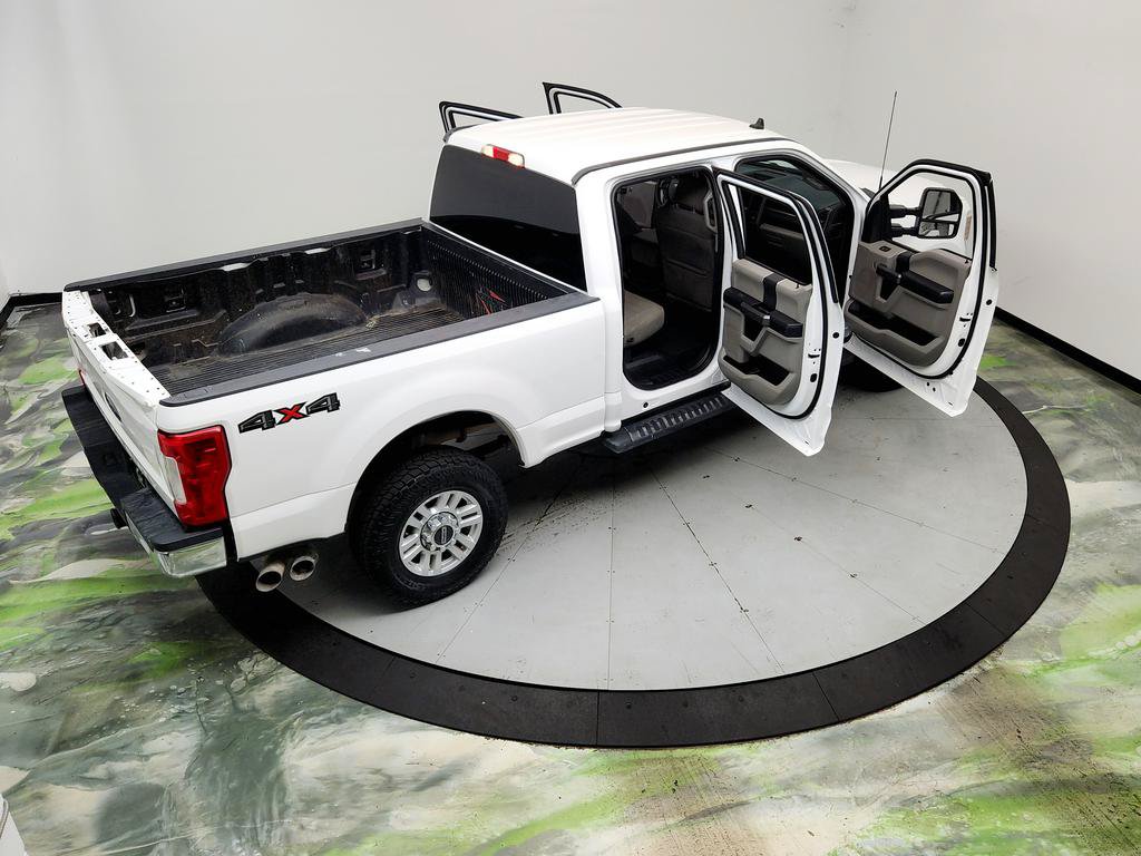 Used 2019 Ford F250 XLT w/ Snow Plow Prep Package AWD/4WD image 37