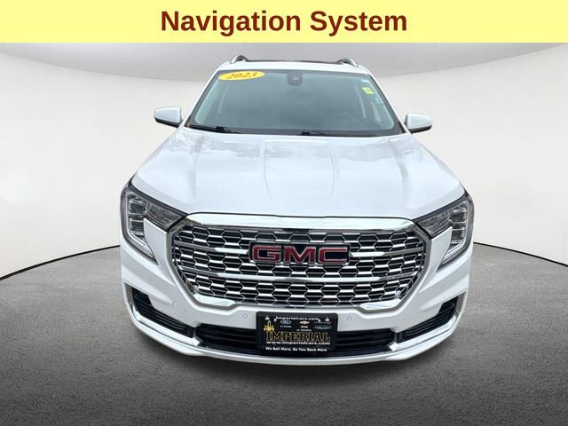 Used 2023 GMC Terrain Denali image 4