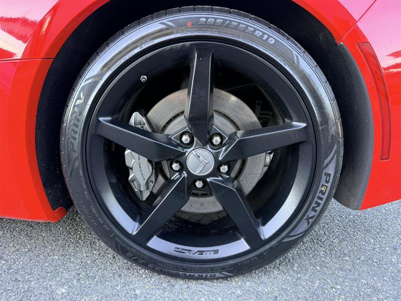 Used 2014 Chevrolet Corvette Stingray Coupe w/ 2LT Preferred Equipment Group RWD image 9
