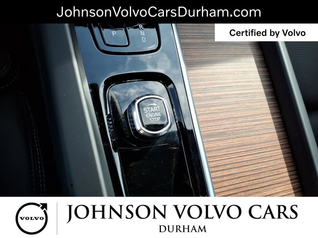 Certified 2023 Volvo XC60 B5 Ultimate w/ Climate Package image 21