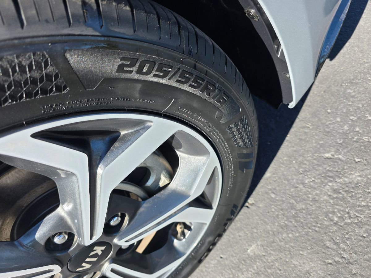 Used 2019 Kia Forte LXS image 12