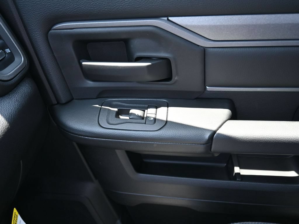 New 2025 RAM 5500 Tradesman RWD image 27