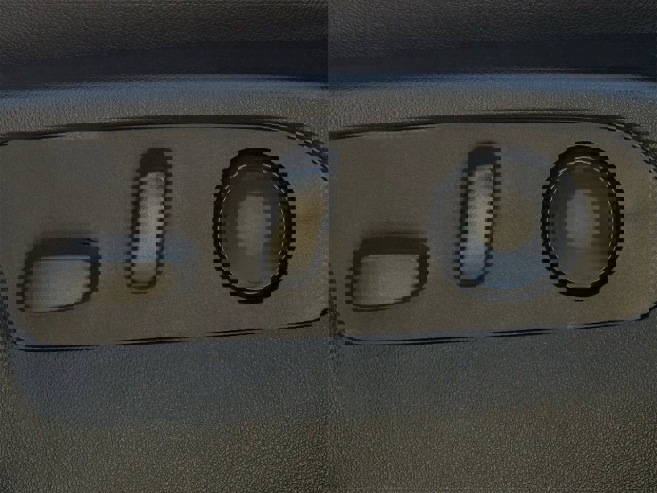 Used 2021 GMC Yukon AT4 w/ AT4 Premium Package image 23