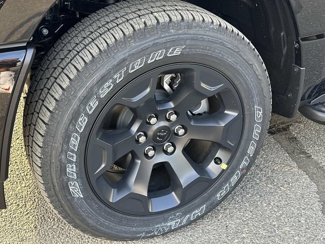 New 2026 RAM 1500 Express AWD/4WD image 8
