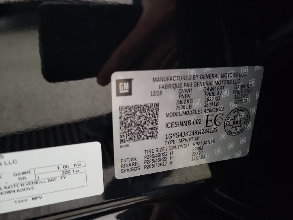 Certified 2019 Cadillac Escalade ESV Premium Luxury AWD/4WD image 27